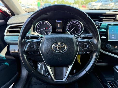 Used 2018 Toyota Camry SE FWD image 31