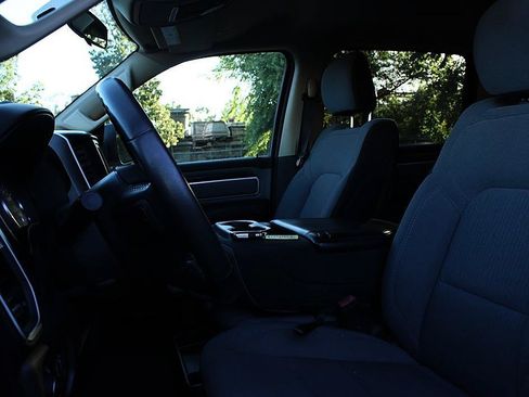 Used 2019 RAM 1500 Big Horn RWD image 8