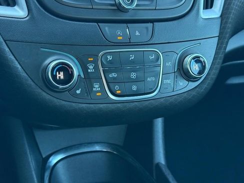 Used 2023 Chevrolet Malibu LT image 20