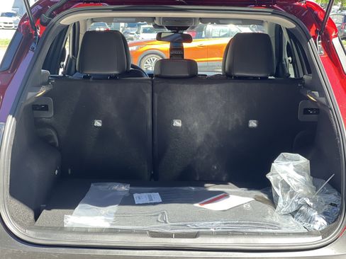New 2026 Nissan Kicks SR FWD image 18