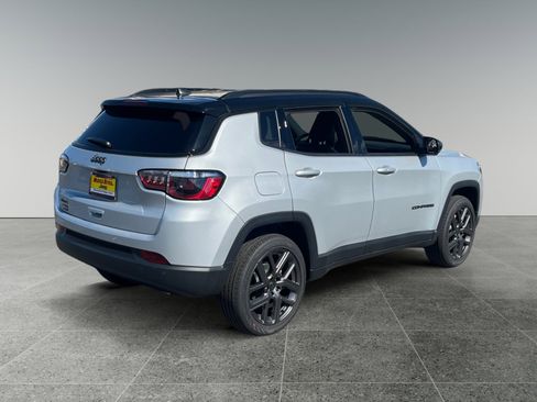 New 2026 Jeep Compass Limited image 5
