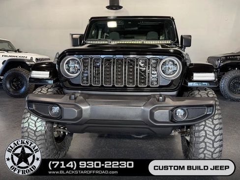 Used 2024 Jeep Wrangler Unlimited AWD/4WD image 3