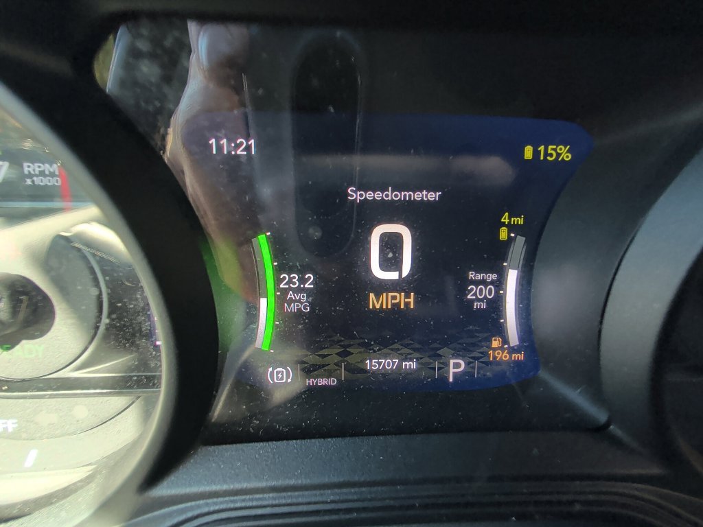 Used 2024 Jeep Wrangler Unlimited Sahara w/ Technology Group AWD/4WD image 17