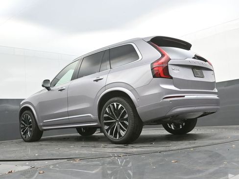 New 2026 Volvo XC90 B6 Plus w/ Protection Package Premier AWD/4WD image 32