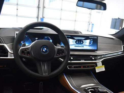 New 2026 BMW X5 xDrive50e w/ M Sport Package AWD/4WD image 23