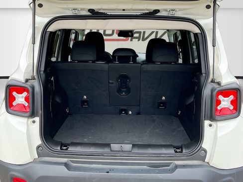 Used 2022 Jeep Renegade Latitude w/ Convenience Group image 26