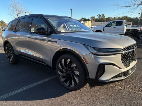 Used 2025 Lincoln Nautilus Reserve w/ Jet Appearance Package image 1