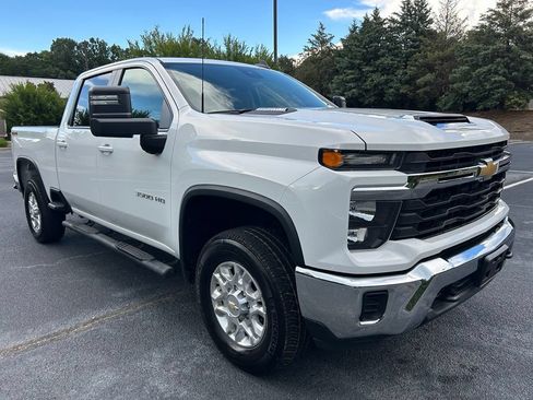 Used 2024 Chevrolet Silverado 3500 LT AWD/4WD image 21