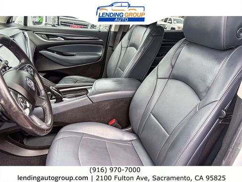 Used 2020 Buick Enclave Essence FWD image 16