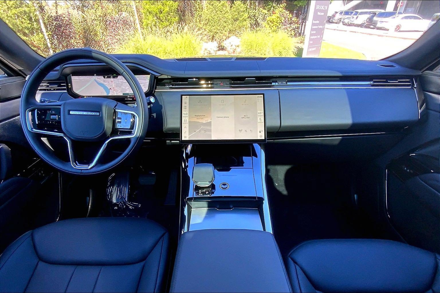 New 2027 Land Rover Range Rover Sport SE AWD/4WD image 5