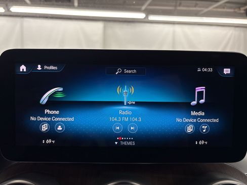 Used 2022 Mercedes-Benz GLC 300 image 21