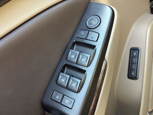 Used 2020 Chevrolet Tahoe LT RWD image 12