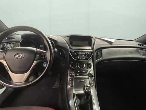Used 2013 Hyundai Genesis 2.0T RWD image 12