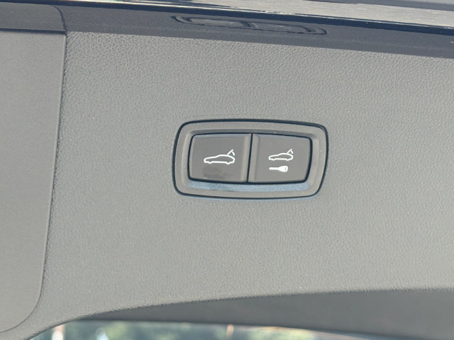 Used 2022 Porsche Cayenne Platinum Edition AWD/4WD image 21