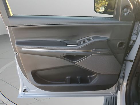 Used 2025 Lincoln Navigator L Reserve w/ Jet Appearance Package image 26