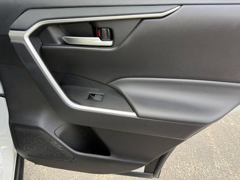 Certified 2024 Toyota RAV4 XLE FWD image 20