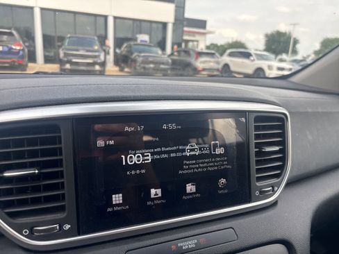 Used 2020 Kia Sportage LX w/ LX Popular Package image 3