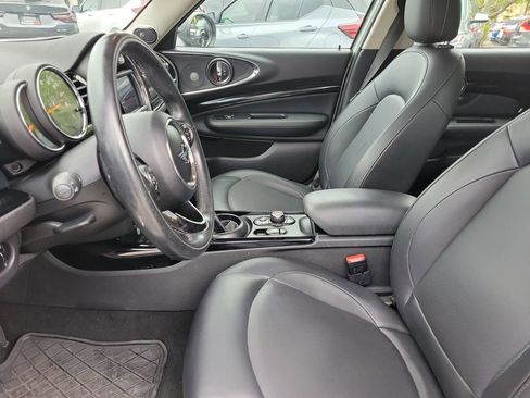 Used 2019 MINI Cooper Clubman ALL4 w/ Premium Package image 23