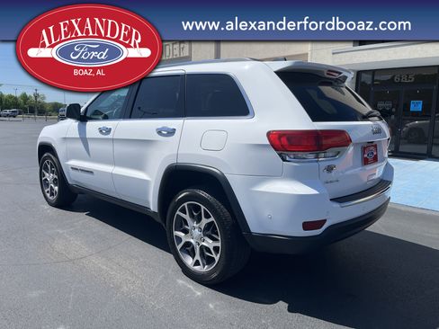 Used 2019 Jeep Grand Cherokee Limited w/ Luxury Group II image 2