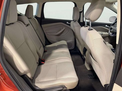 Used 2019 Ford Escape SE FWD image 22