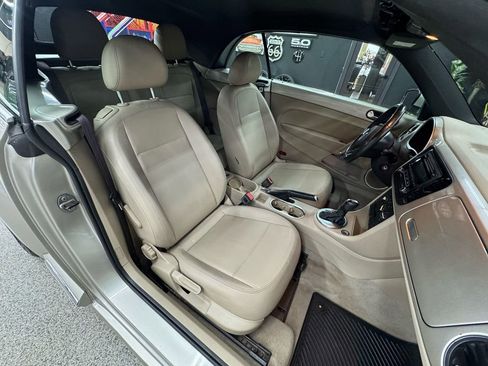 Used 2013 Volkswagen Beetle 2.5 image 17