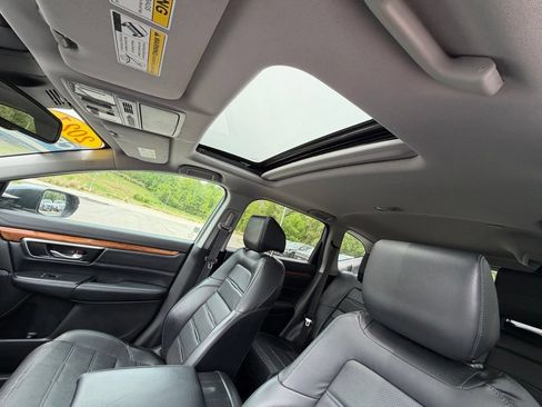 Used 2021 Honda CR-V Touring image 12