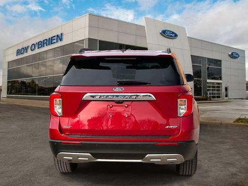 Certified 2023 Ford Explorer XLT w/ Equipment Group 202A image 4