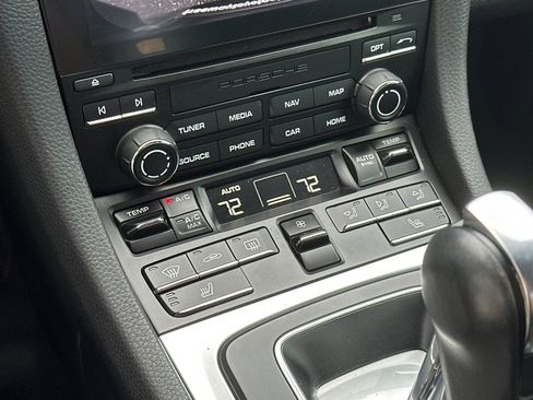 Used 2019 Porsche 718 Cayman image 20