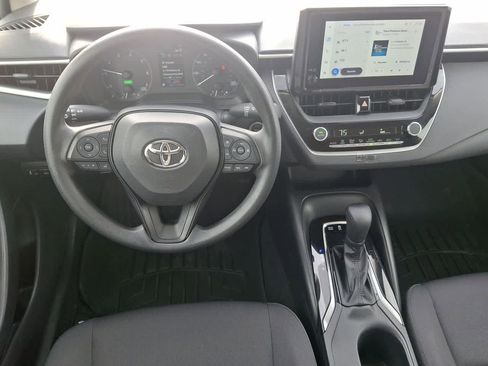 Used 2023 Toyota Corolla LE w/ LE Convenience Package image 27