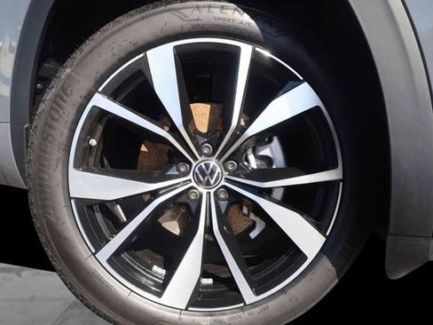 New 2026 Volkswagen Atlas SEL Premium R-Line image 3