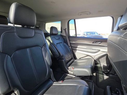 Used 2021 Jeep Grand Cherokee L Limited image 14