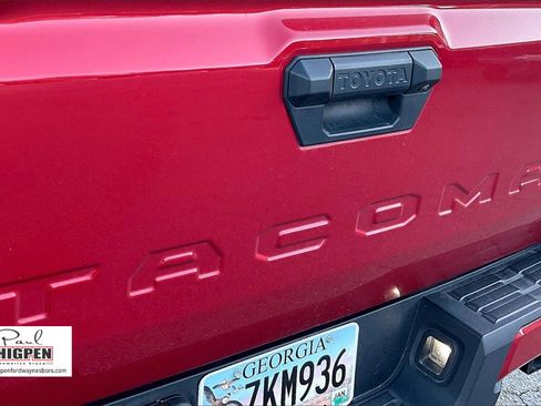Used 2025 Toyota Tacoma SR5 image 7