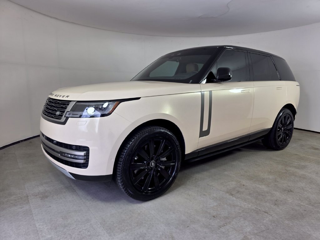 Used 2025 Land Rover Range Rover SE AWD/4WD image 8