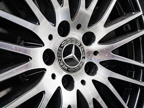 Certified 2025 Mercedes-Benz C 300 4MATIC Sedan image 8