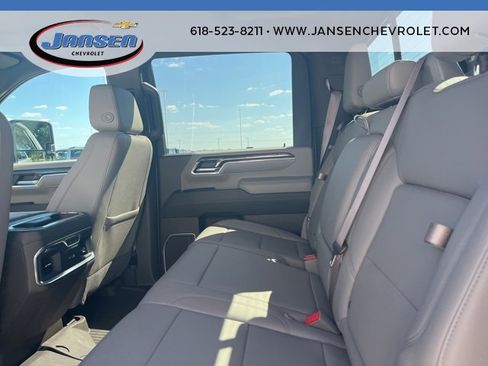 Used 2024 Chevrolet Silverado 2500 LTZ w/ LTZ Premium Package image 19