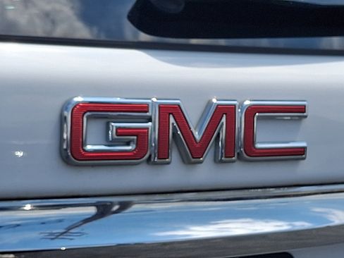 Used 2019 GMC Terrain SLT w/ Preferred Package AWD/4WD image 31