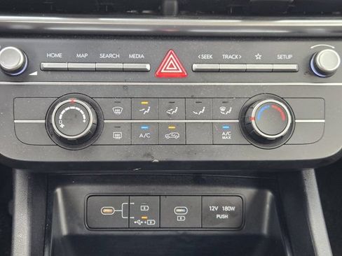 Used 2026 Hyundai Tucson SE FWD image 18