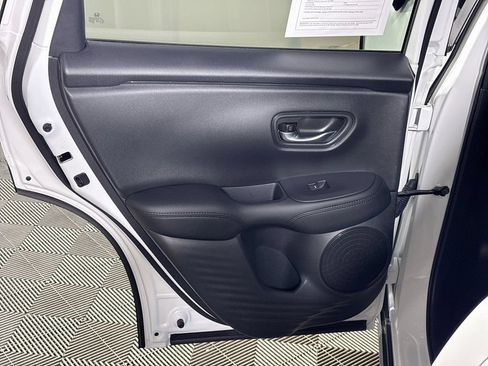 Used 2026 Honda HR-V LX image 18