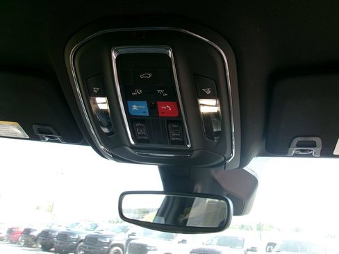 Certified 2023 Jeep Grand Cherokee Altitude AWD/4WD image 20