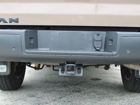 Certified 2023 Nissan Titan PRO-4X w/ Pro-4x Convenience Package AWD/4WD image 7