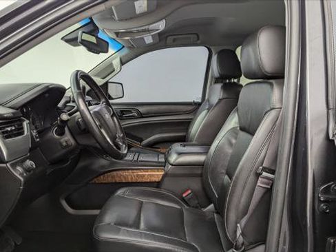Used 2017 Chevrolet Suburban Premier image 14