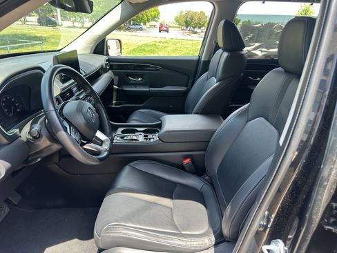 Used 2024 Honda Pilot EX-L image 18