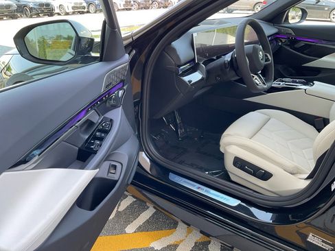 New 2027 BMW 530i RWD image 31