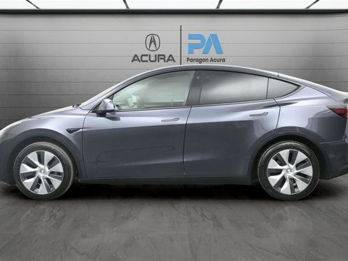 Used 2023 Tesla Model Y Long Range image 19