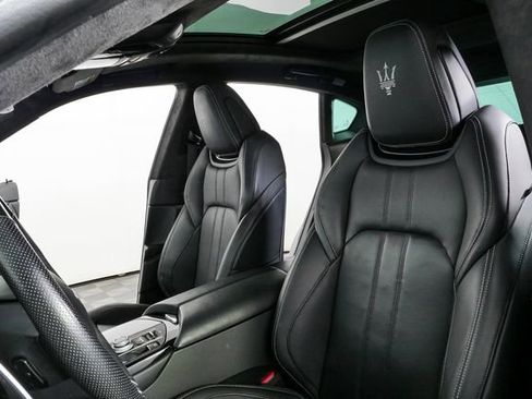 Used 2023 Maserati Levante Modena AWD/4WD image 2