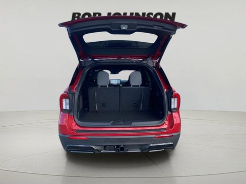 New 2026 Ford Explorer ST-Line w/ ST-Line Street Pack AWD/4WD image 18