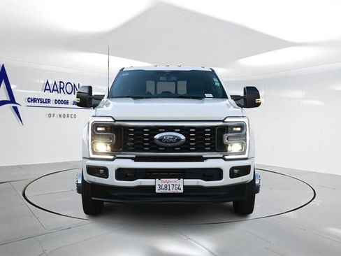Used 2025 Ford F450 Platinum w/ FX4 Off-Road Package image 4