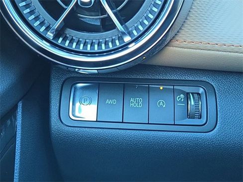 New 2026 Chevrolet Equinox ACTIV image 25