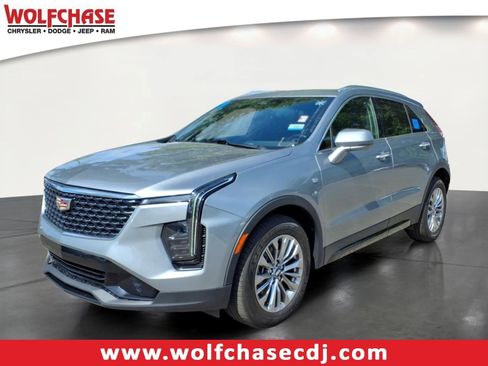 Used 2024 Cadillac XT4 Premium Luxury FWD image 1