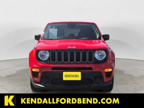 Used 2023 Jeep Renegade Latitude AWD/4WD image 8